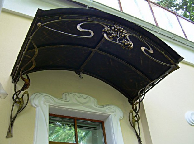 Кованные козырьки