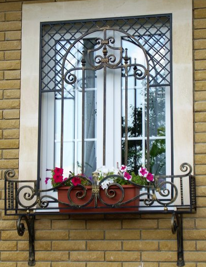 Кованные оконные решетки